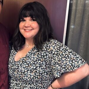 Meet your Posher, Angela